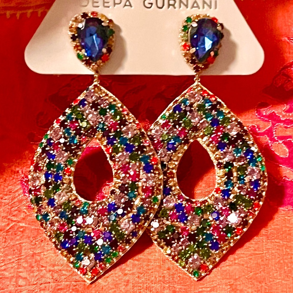 🌺🎉HP🎉🌺 NWT Deepa Gurnani Luxe Beaded Crystal Chandeliers - Picture 5 of 17